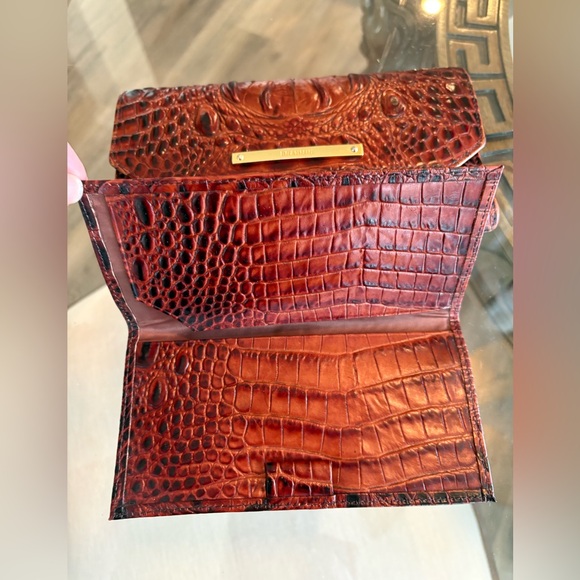 🤎🤎BRAHMIN CROC EMBOSSED LEATHER MELBOURNE CORDELIA CHECKBOOK WALLET IN PECAN!🤎🤎 - Picture 6 of 6